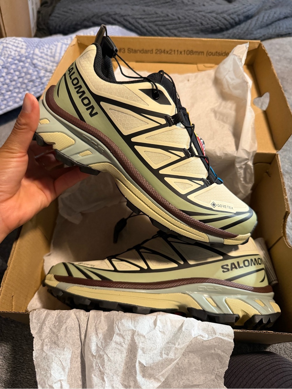 Salomon XT-6 GORE-TEX Trail Sneaker — Cream with Black Accents - Picture 6 of 11